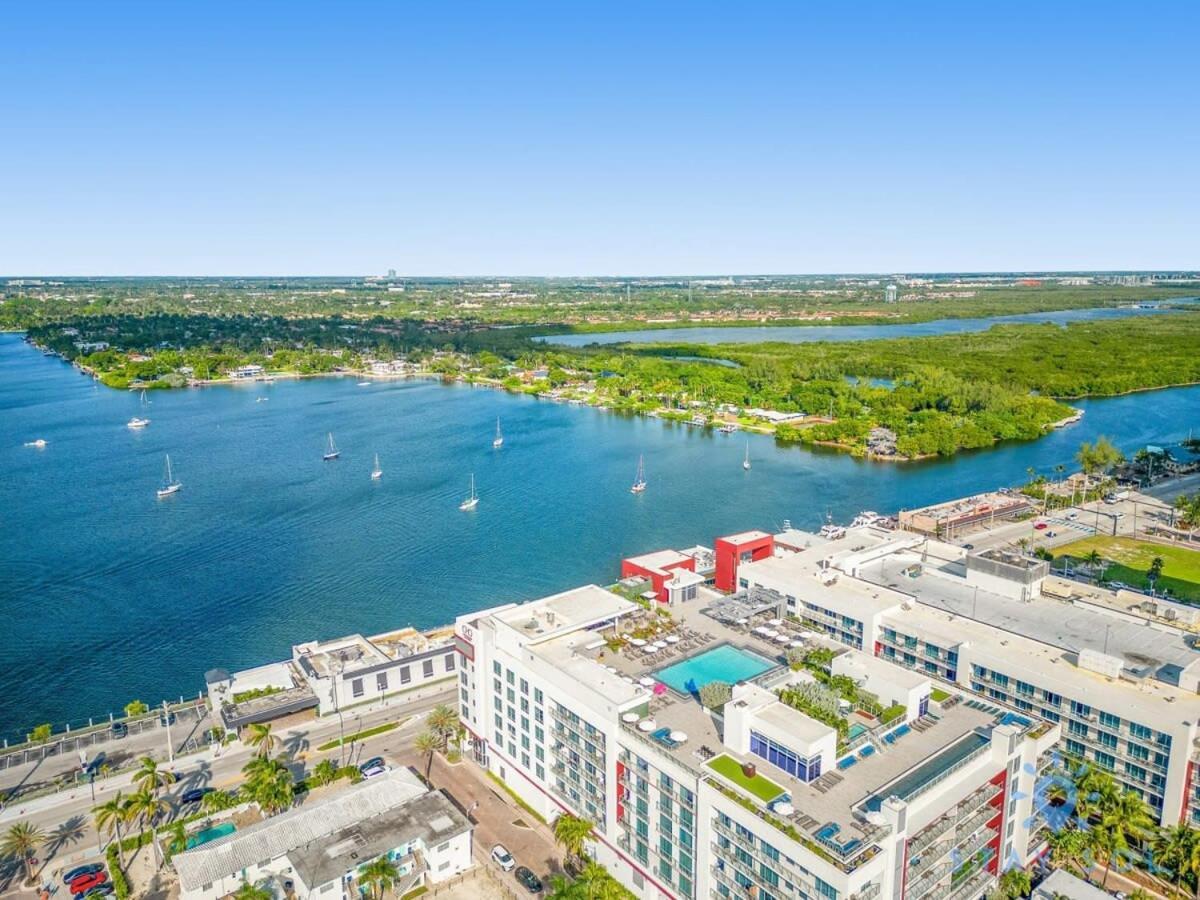 Apartment With Bay View Balcony - Pool - Up To 6 - Gym ハリウッド エクステリア 写真