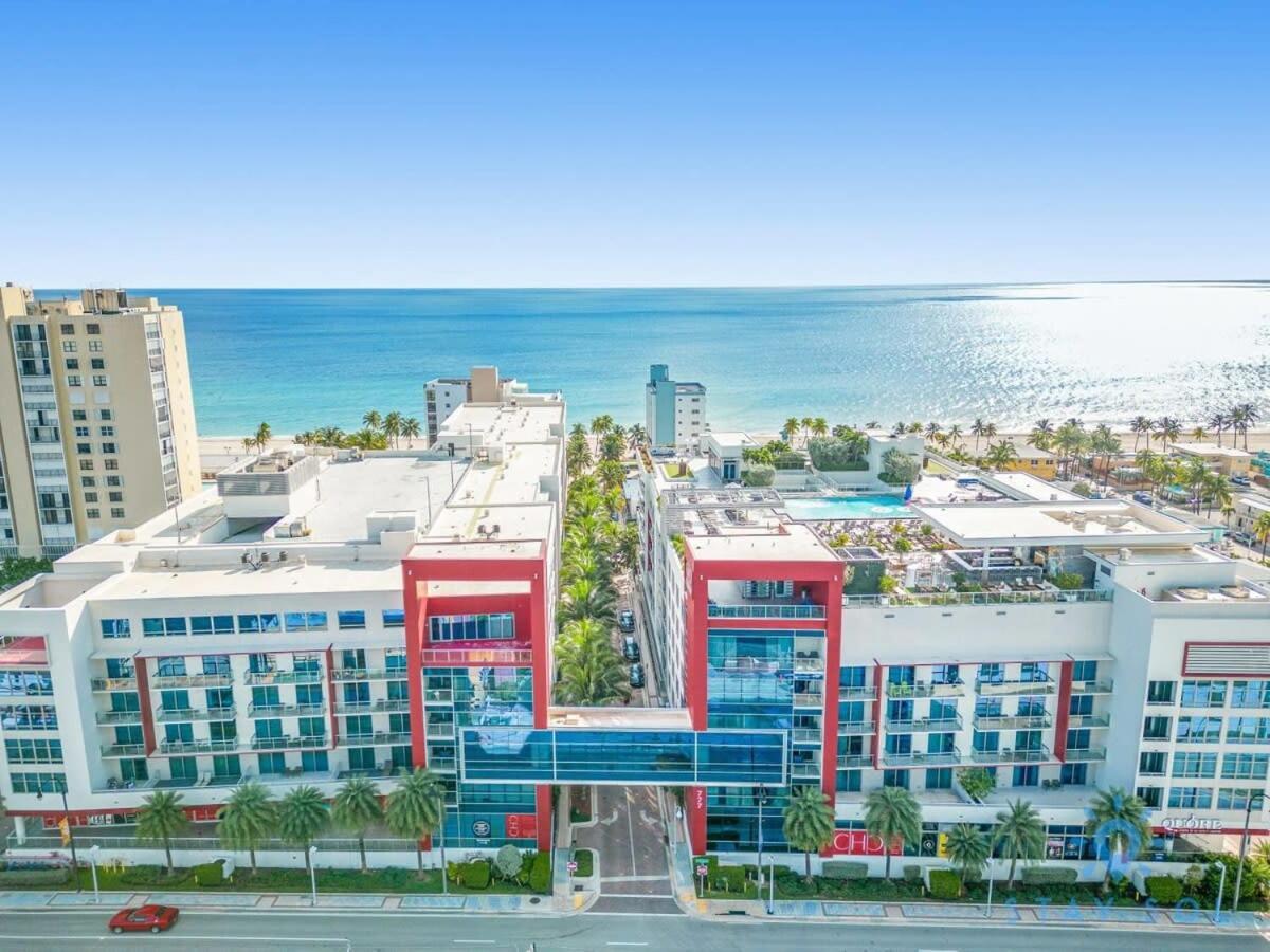 Apartment With Bay View Balcony - Pool - Up To 6 - Gym ハリウッド エクステリア 写真