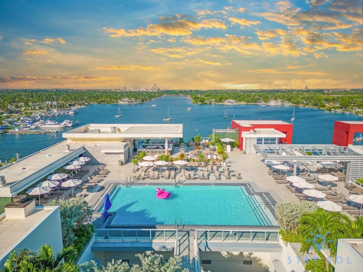 Apartment With Bay View Balcony - Pool - Up To 6 - Gym ハリウッド エクステリア 写真