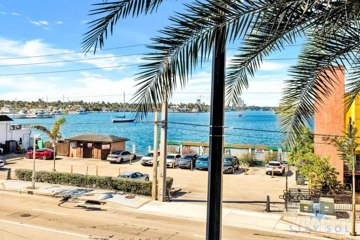 Apartment With Bay View Balcony - Pool - Up To 6 - Gym ハリウッド エクステリア 写真