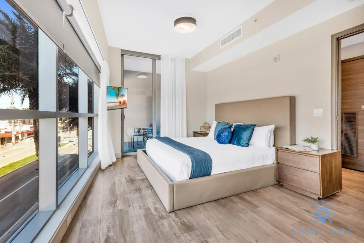 Apartment With Bay View Balcony - Pool - Up To 6 - Gym ハリウッド エクステリア 写真