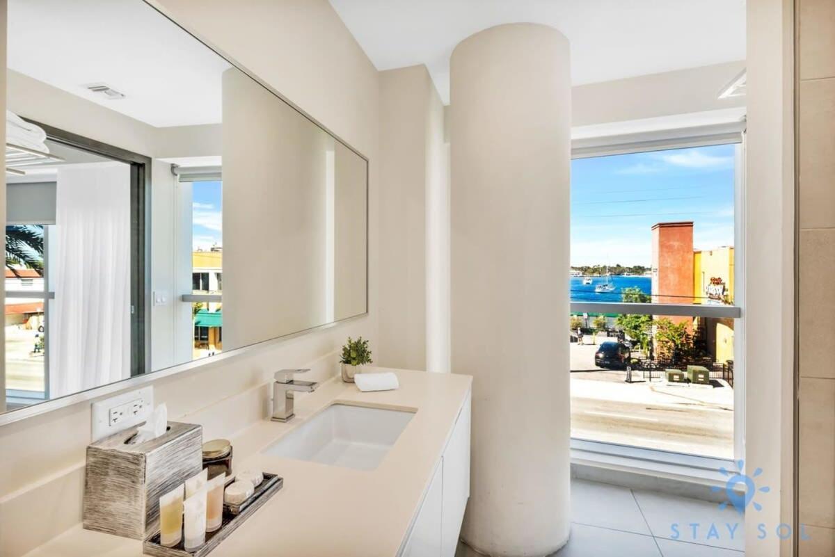 Apartment With Bay View Balcony - Pool - Up To 6 - Gym ハリウッド エクステリア 写真