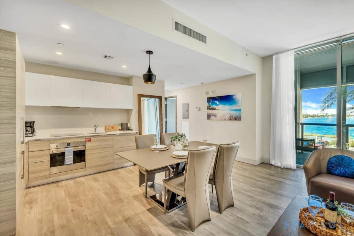 Apartment With Bay View Balcony - Pool - Up To 6 - Gym ハリウッド エクステリア 写真