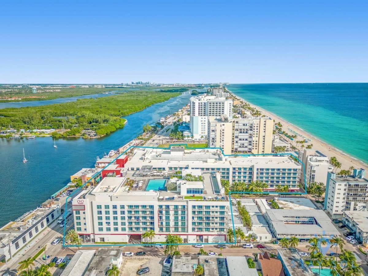 Apartment With Bay View Balcony - Pool - Up To 6 - Gym ハリウッド エクステリア 写真